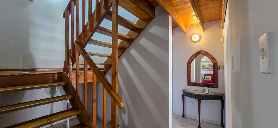 3 Bedroom Property for Sale in Wavecrest Eastern Cape